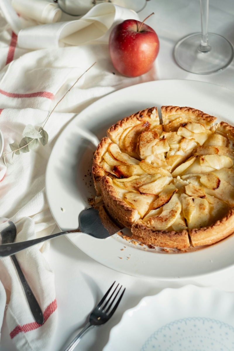 Easy Low Carb Apple Cake