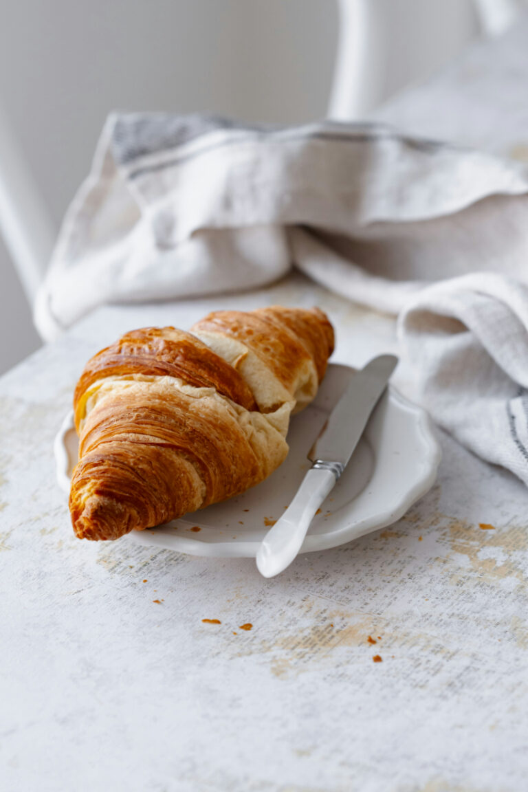 How Many Carbs Are in a Croissant? A Friendly Guide to Your Favorite Pastry