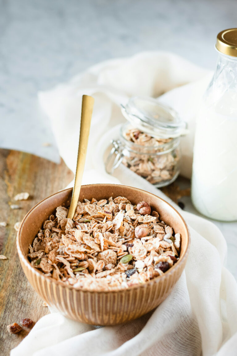 How Many Carbs Are in a Cup of Oatmeal? A Friendly Guide to Oatmeal Nutrition