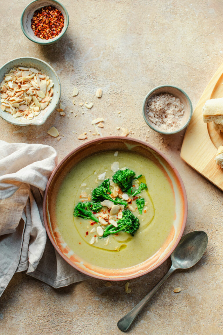 How Many Carbs in Cheddar Broccoli Soup: A Quick Guide