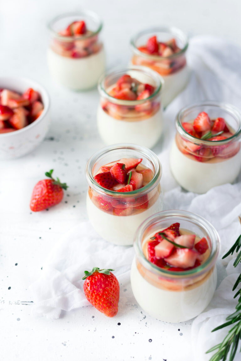 Low Carb Strawberry Recipes: Delicious and Healthy Options for Any Meal