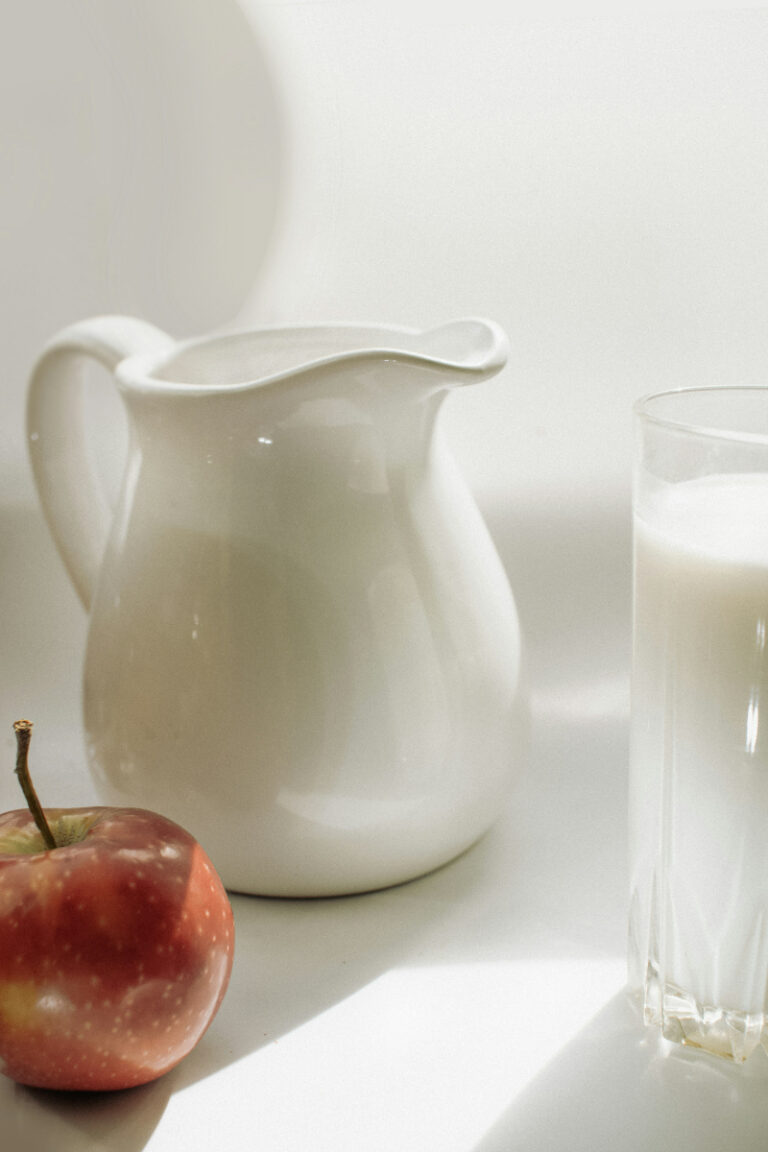How Many Carbs Are in a Cup of Skim Milk? Find Out Now!